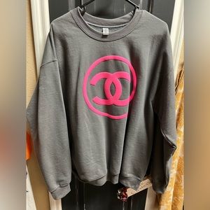 Cute puff print crew neck